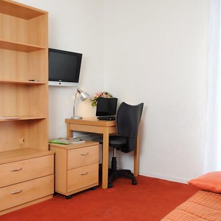 Sejours & Affaires Paris-Nanterre Aparthotel Exterior foto